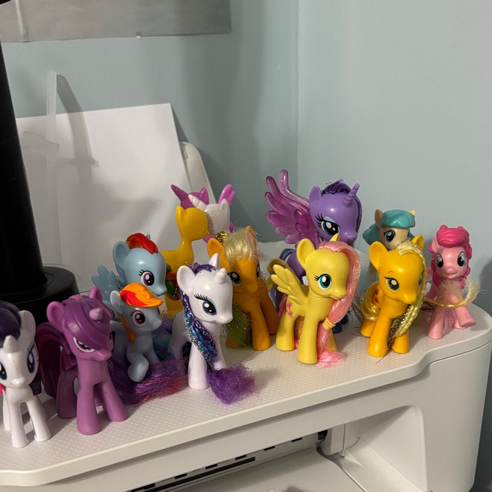 My Little Pony G4 Lot Princess Luna, Rarity, Twilight, Fluttershy, Apple Jack et